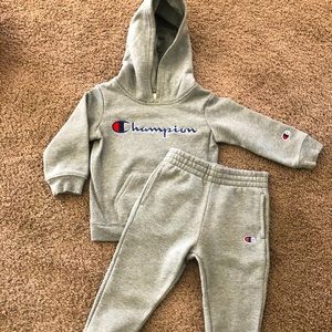 Champion Sweat Suite Outfit